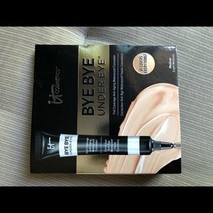 IT cosmetics “Bye Bye Under Eye”